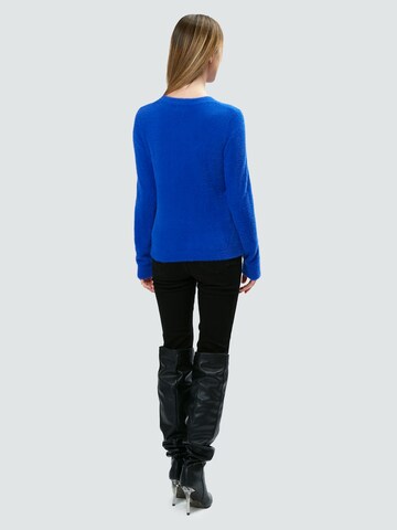 Pullover di Influencer in blu