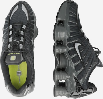 Nike Sportswear Rövid szárú sportcipők 'SHOX TL' - fekete