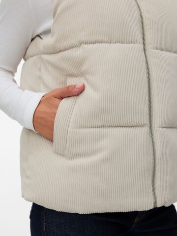 VERO MODA - Chaleco en beige