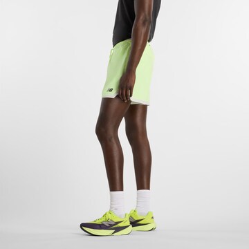 Loosefit Pantalon de sport 'Essential' new balance en jaune