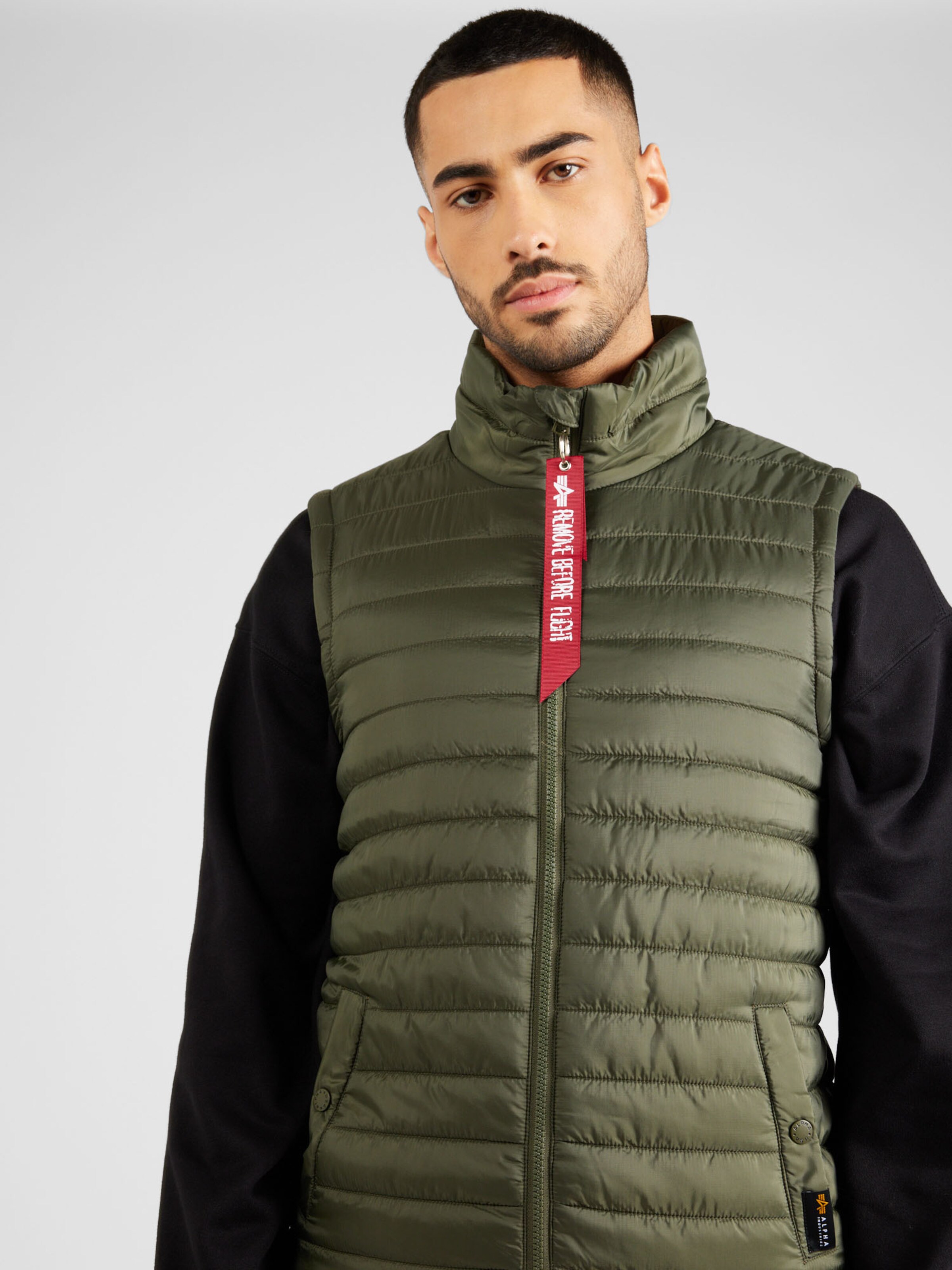 ALPHA INDUSTRIES Gilet in Oliva ABOUT YOU