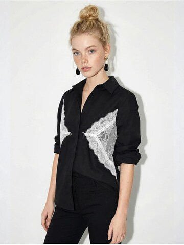 Camicia da donna di Bianco Lucci in nero