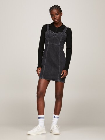 Robe Tommy Jeans en noir : devant