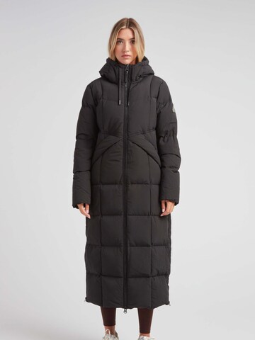 JACK1T Outdoorjas ' Black Star Extra Long Puffer Matt ' in Zwart: voorkant