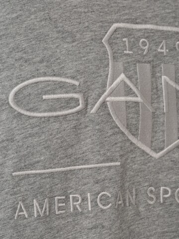 T-Shirt GANT en gris