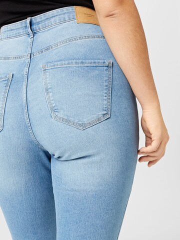Vero Moda Curve Skinny Jeans 'SOPHIA' in Blau