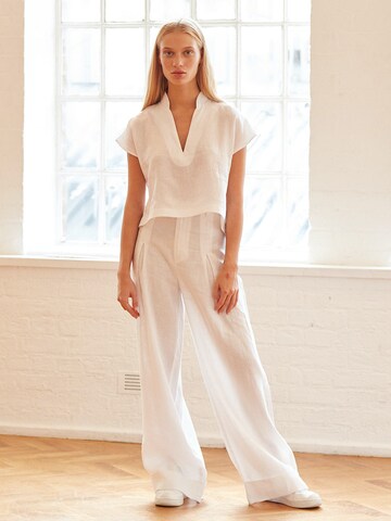 Wide Leg Pantalon 'Cat' Aligne en blanc