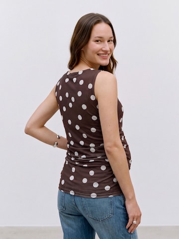 Top di MAMALICIOUS in marrone
