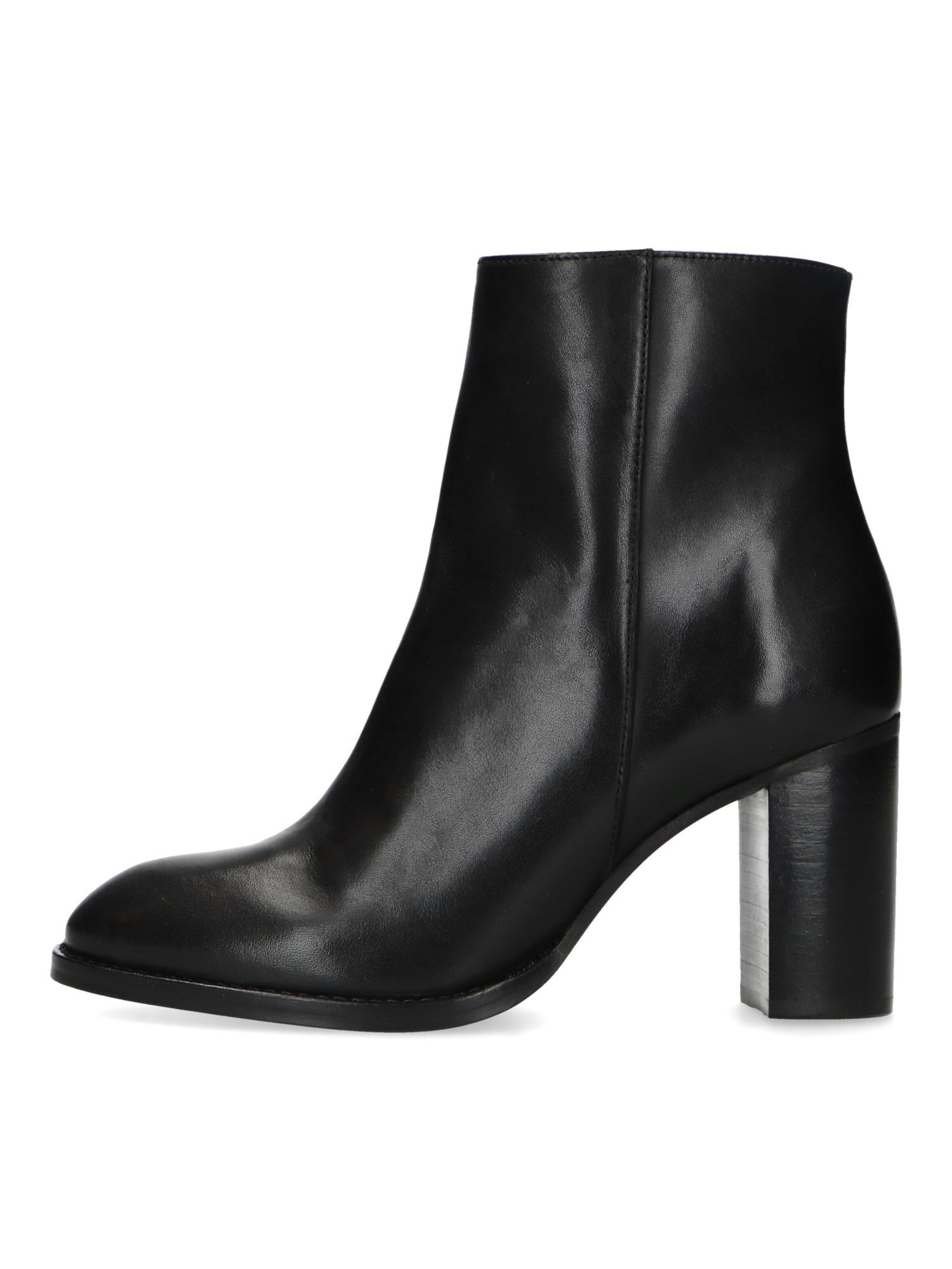 SACHA Ankle Boots in Black