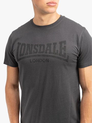 T-Shirt 'KAI ' LONSDALE en gris