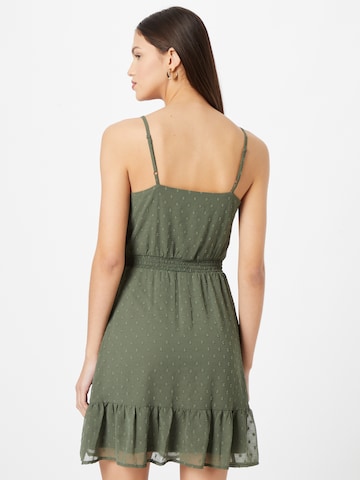 Rochie 'Lydia' de la ABOUT YOU pe verde