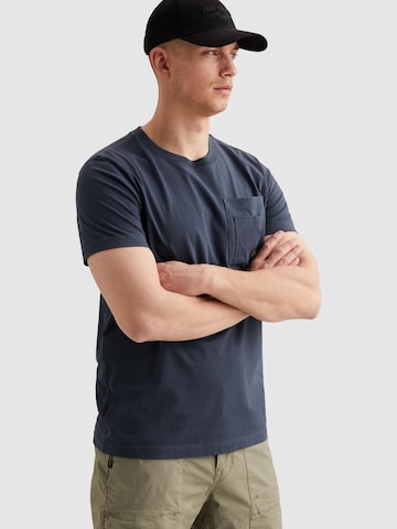 Maglietta 'T-shirt with artwork on the chest pocket' di PME Legend in blu