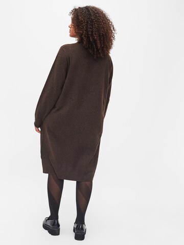 Zizzi Knitted dress 'CASUNNY' in Brown