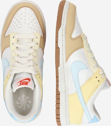 Baskets basses 'DUNK' Nike Sportswear en blanc