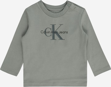 T-Shirt Calvin Klein Jeans en vert : devant