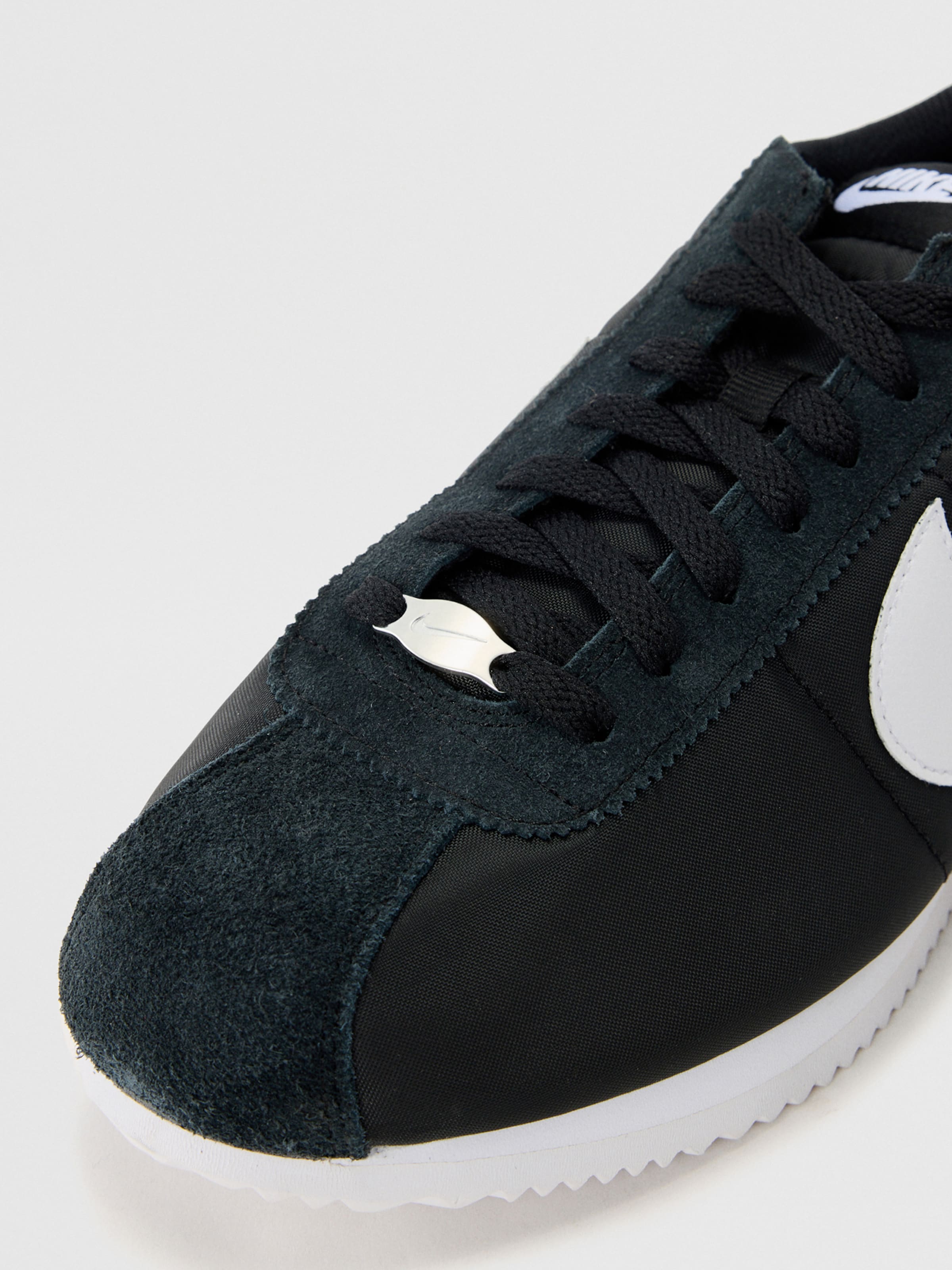 nike cortez suede black