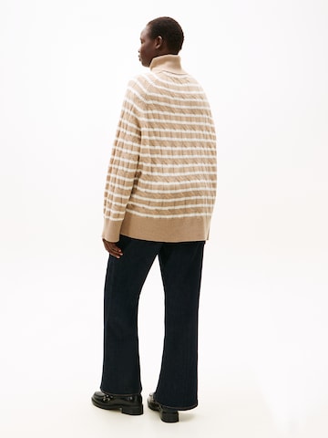 Pull-over Tommy Hilfiger Curve en beige