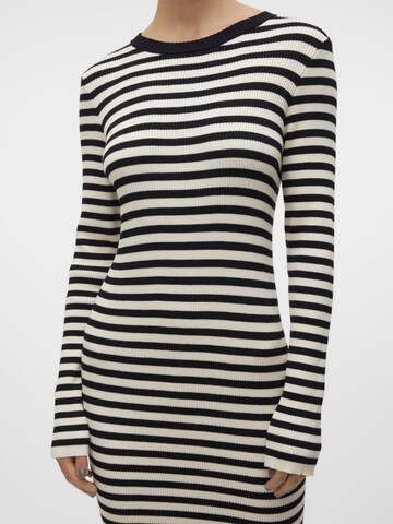 VERO MODA Strikkjole i beige