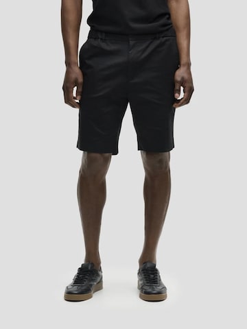 SANVT Chinohose 'The Perfect Shorts' in Schwarz