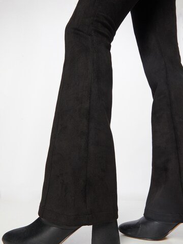 VILA Flared Pants 'Vighita' in Black