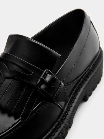 Pull&Bear Moccasins in Black