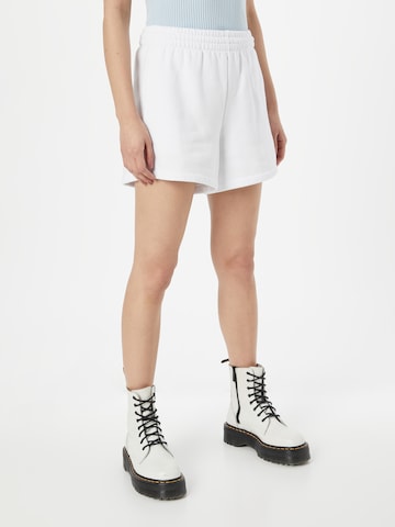 Abercrombie & Fitch Normalny krój Spodnie 'SUNDAY' w kolorze biały: przód