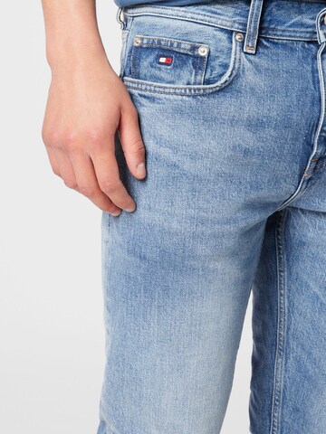 TOMMY HILFIGER Regular Jeans 'DENTON' in Blauw