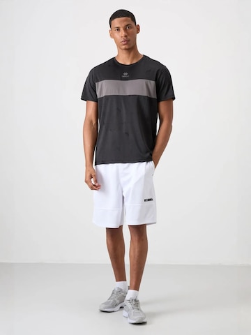Maglietta 'T-Shirts' di Tommy Life in colori misti