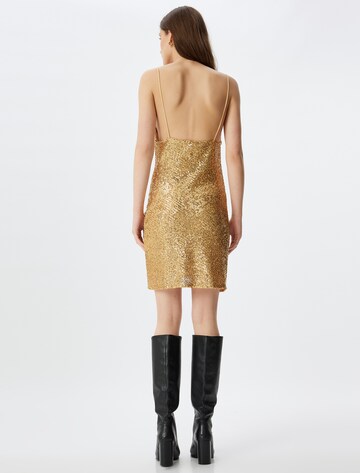 Koton Kleid in Gold