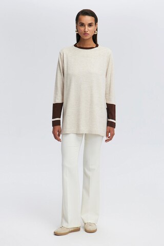 Touche Prive Sweater in Grey