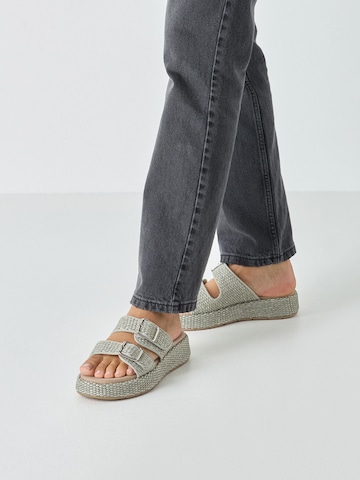 Tamaris Mule in Green