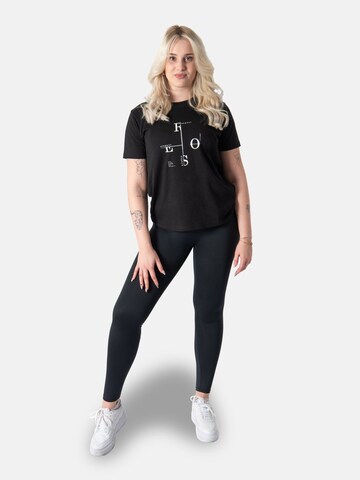 Maglietta 'Leafletic Women’s Short Sleeve T-Shirt' di LEAFLETIC in nero: frontale