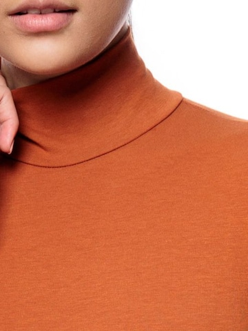 Evoni Bodysuit in Red