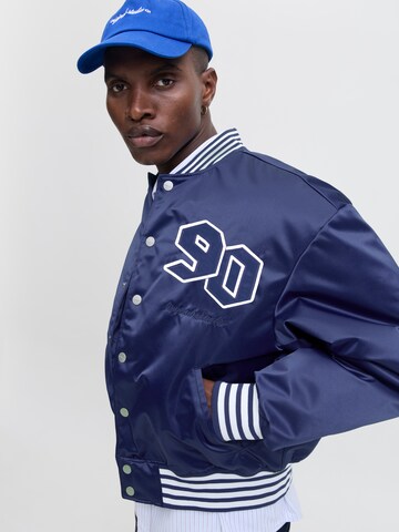 JACK & JONES Tussenjas 'JORMEADOWS' in Blauw