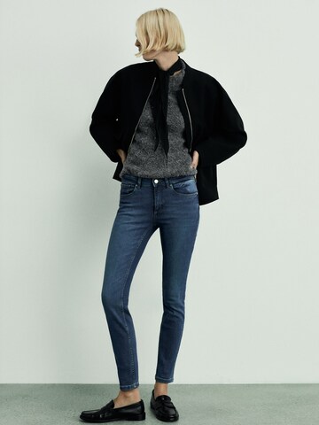 MANGO Slimfit Jeans in Blau