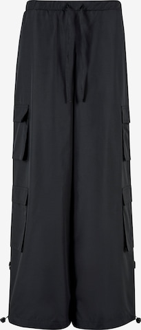 Pantalon cargo Urban Classics en noir : devant