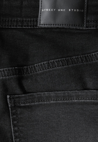 Street One Studio Boot cut Jeans in Black