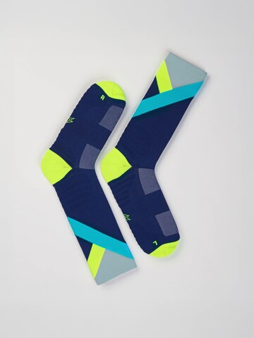 INCYLENCE Athletic Socks 'TRAIL SUMMITS' in Yellow
