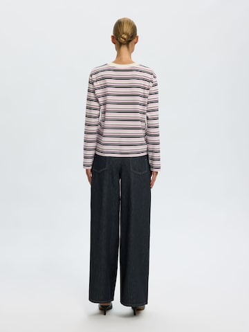 SELECTED - Camiseta 'SLFEssential' en rosa