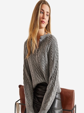Bianco LucciPulover 'Pullover' - siva boja: prednji dio