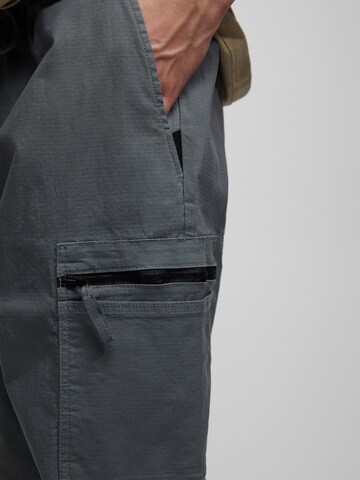 Effilé Pantalon cargo Pull&Bear en gris