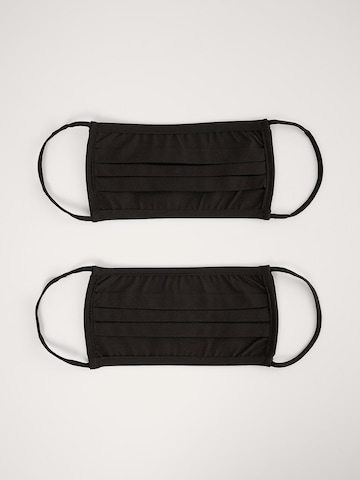 NA-KD Gesichtsmaske in Schwarz