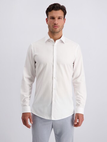 Fit confort Chemise PIERRE CARDIN en blanc : devant
