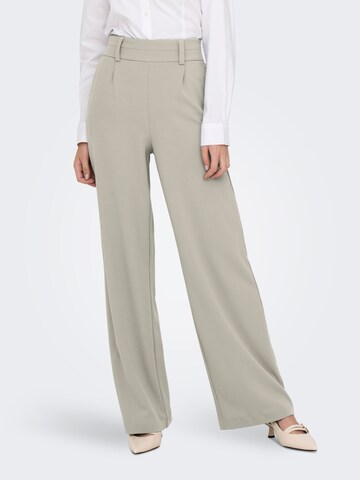 ONLY Loose fit Pleat-front trousers in Grey: front