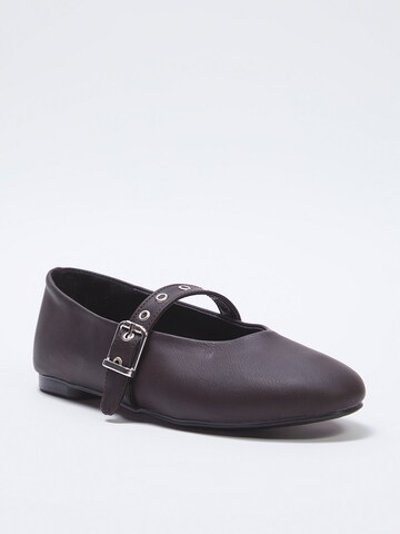 Ballerina con cinturino di Trendyol in marrone: frontale