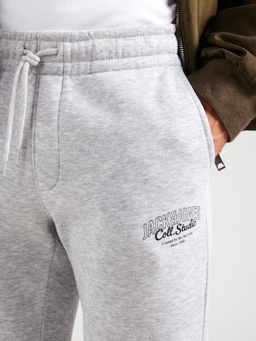 JACK & JONES - Tapered Pantalón 'JPSTGORDON MAKOTO' en gris