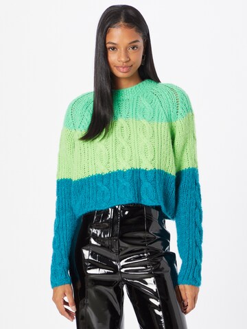 Nasty Gal Sweater in Green: front