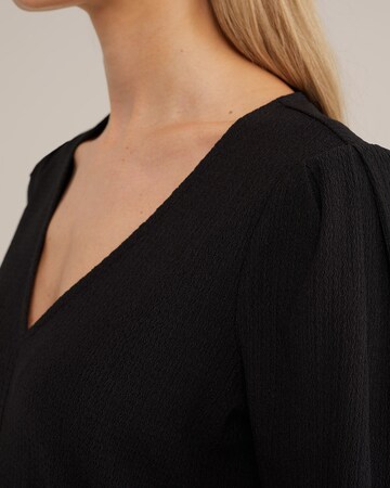 T-shirt WE Fashion en noir