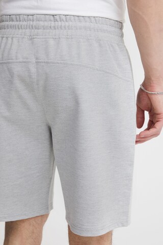 !Solid Regular Broek 'Vinnie ' in Grijs