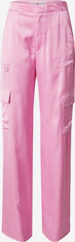 Chiara Ferragni Loose fit Cargo Pants in Pink: front